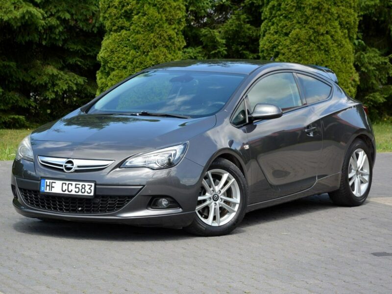 Opel Astra GTC Innovation bi-Xenon Ledy Navi 2xParktr. Alu17 Aso Opel J (2009-2019)