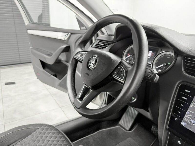Škoda Octavia 2.0 TDI 150KM"EXLUSIVE Drive"AppleCar*El.Klapa*CANTON HiFI*KeyLessGo III (2013-)