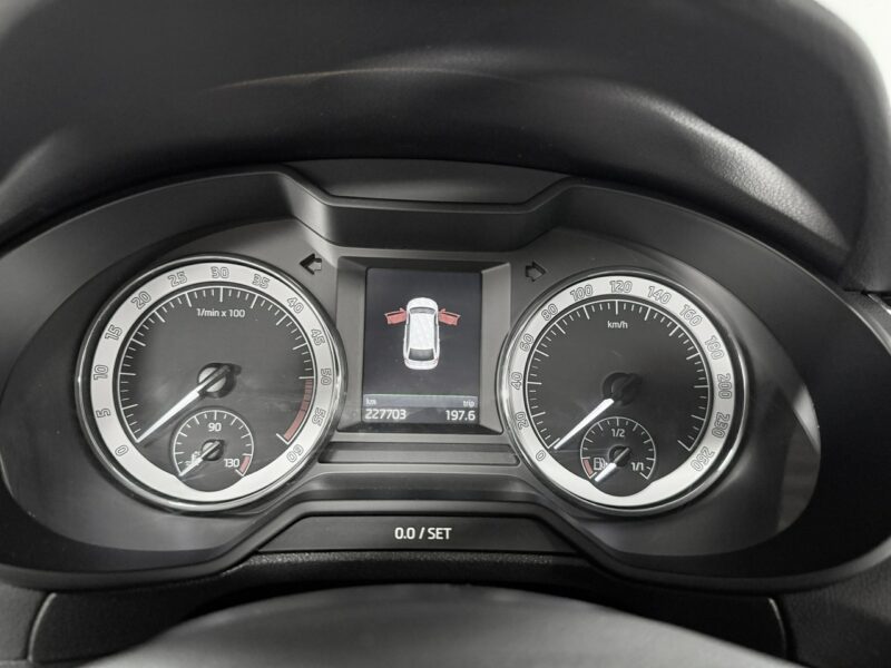 Škoda Octavia 2.0 TDI 150KM"EXLUSIVE Drive"AppleCar*El.Klapa*CANTON HiFI*KeyLessGo III (2013-)