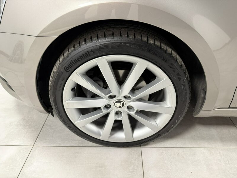 Škoda Octavia 2.0 TDI 150KM"EXLUSIVE Drive"AppleCar*El.Klapa*CANTON HiFI*KeyLessGo III (2013-)
