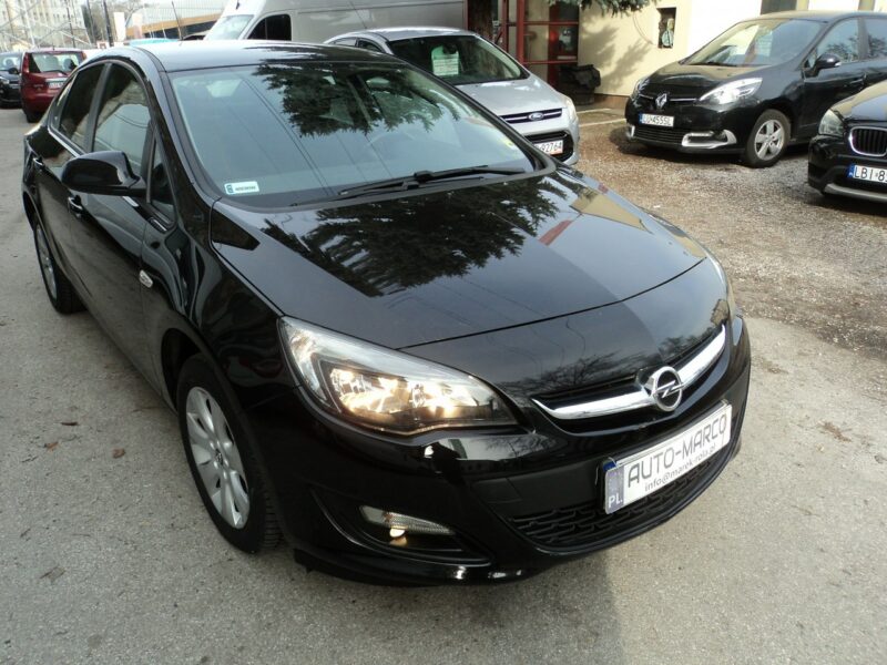 Opel Astra sprzedam opla astre K (2015-2021)
