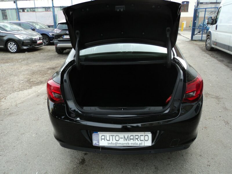 Opel Astra sprzedam opla astre K (2015-2021)