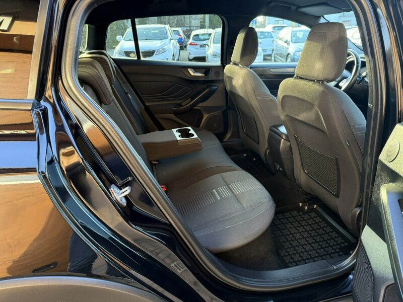 Ford Focus 1,5 EcoBlue 120KM Klima Navi Kamera Automat Full Led Mk4 (2018-)