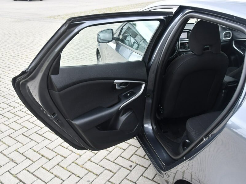 Volvo V40 1,6hdi Serwis-Full. Navi,Ledy.2 Kompl.Kół.Tempomat.Hak.Kredyt.GWAR II (2012-)