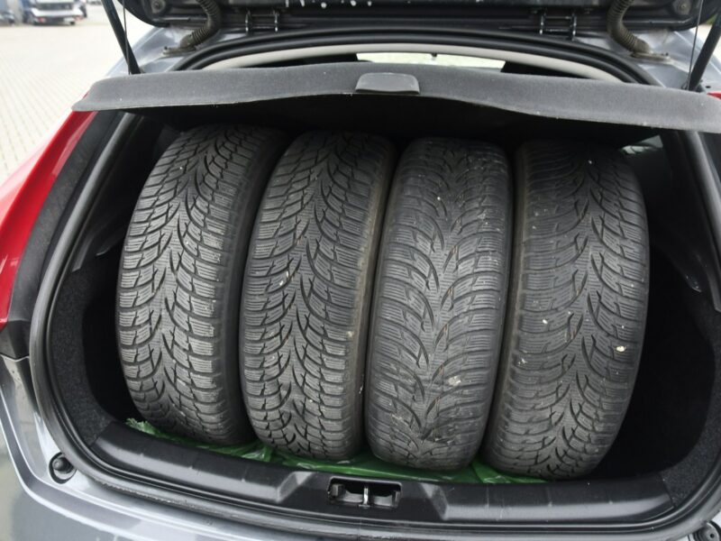 Volvo V40 1,6hdi Serwis-Full. Navi,Ledy.2 Kompl.Kół.Tempomat.Hak.Kredyt.GWAR II (2012-)
