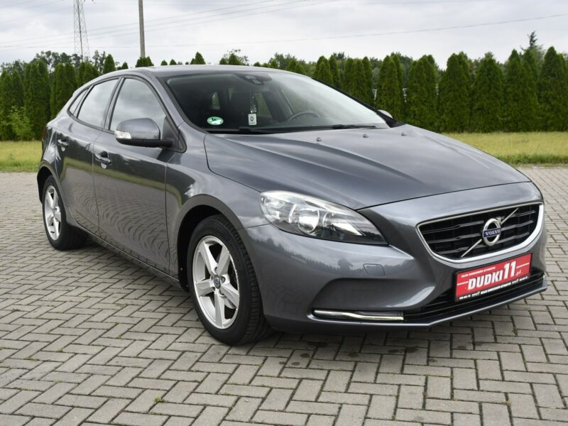 Volvo V40 1,6hdi Serwis-Full. Navi,Ledy.2 Kompl.Kół.Tempomat.Hak.Kredyt.GWAR II (2012-)