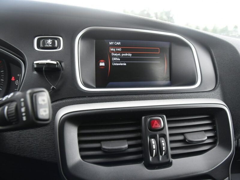 Volvo V40 1,6hdi Serwis-Full. Navi,Ledy.2 Kompl.Kół.Tempomat.Hak.Kredyt.GWAR II (2012-)