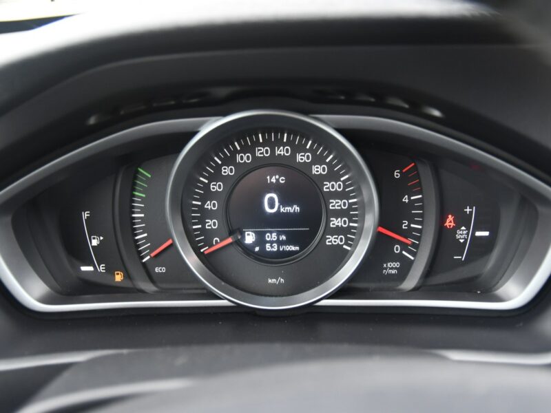 Volvo V40 1,6hdi Serwis-Full. Navi,Ledy.2 Kompl.Kół.Tempomat.Hak.Kredyt.GWAR II (2012-)