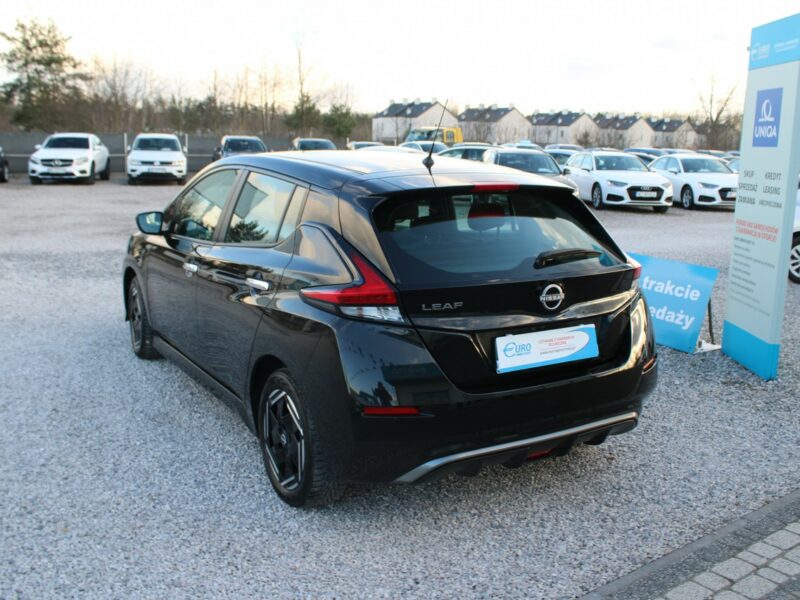 Nissan Leaf 40khw Acenta 6.6 Kw 150HP