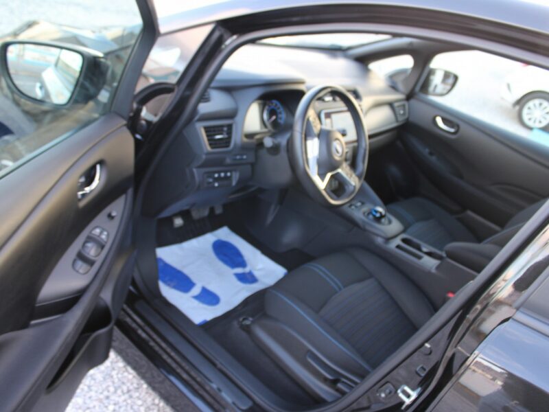 Nissan Leaf 40khw Acenta 6.6 Kw 150HP