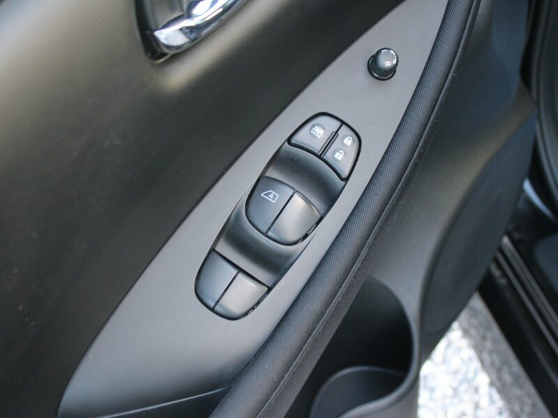 Nissan Leaf 40khw Acenta 6.6 Kw 150HP