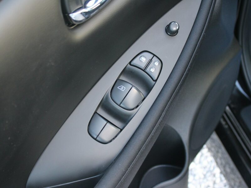 Nissan Leaf 40khw Acenta 6.6 Kw 150HP