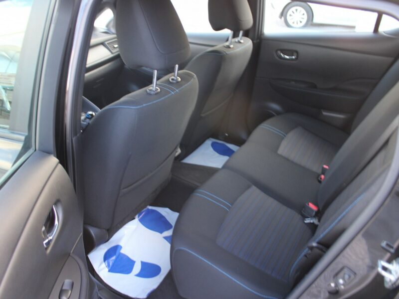 Nissan Leaf 40khw Acenta 6.6 Kw 150HP