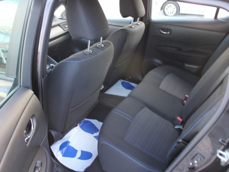 Nissan Leaf 40khw Acenta 6.6 Kw 150HP