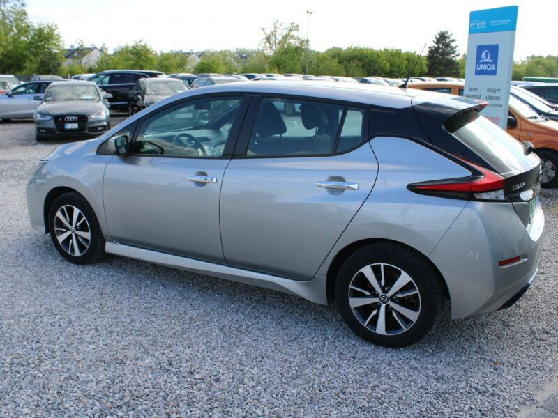 Nissan Leaf 40khw Acenta 6.6 Kw 150HP