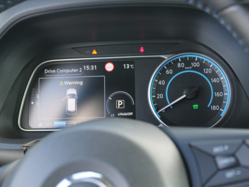 Nissan Leaf 40khw Acenta 6.6 Kw 150HP