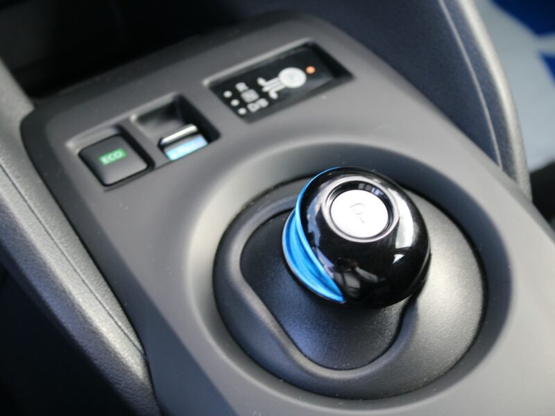 Nissan Leaf 40khw Acenta 6.6 Kw 150HP