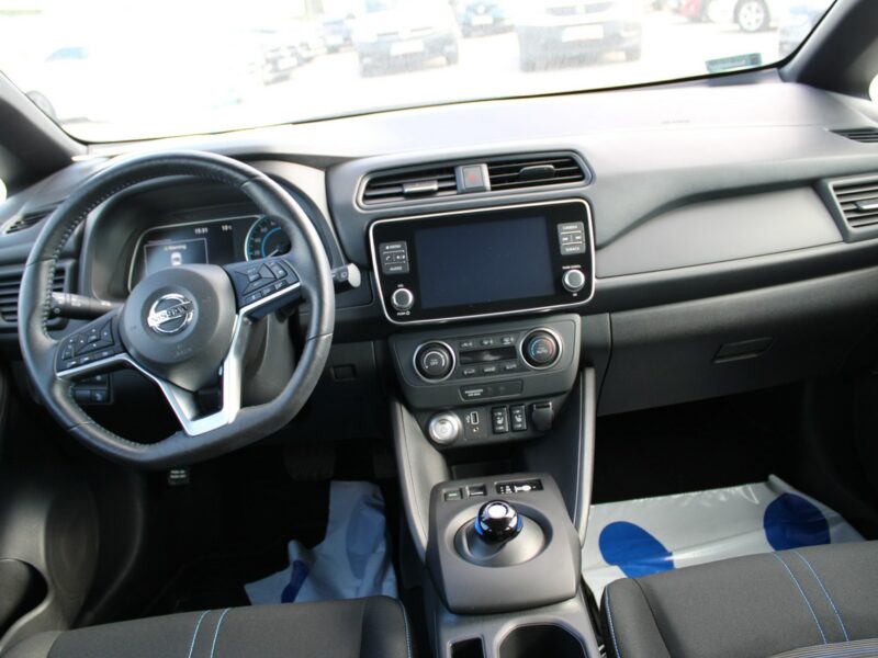 Nissan Leaf 40khw Acenta 6.6 Kw 150HP