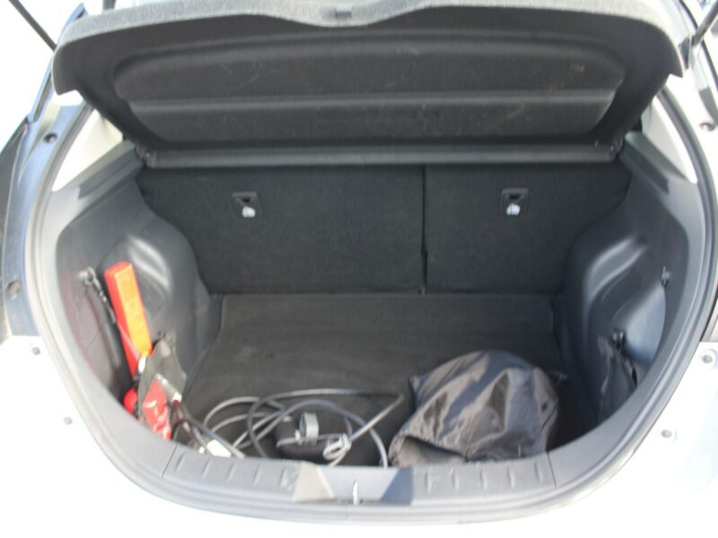 Nissan Leaf 40khw Acenta 6.6 Kw 150HP