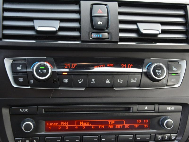 BMW 125 Biała Perła Urban Bi-Xenon Ledy Skóry el. fotele Parktronic ASO BMW F20 (2011-)