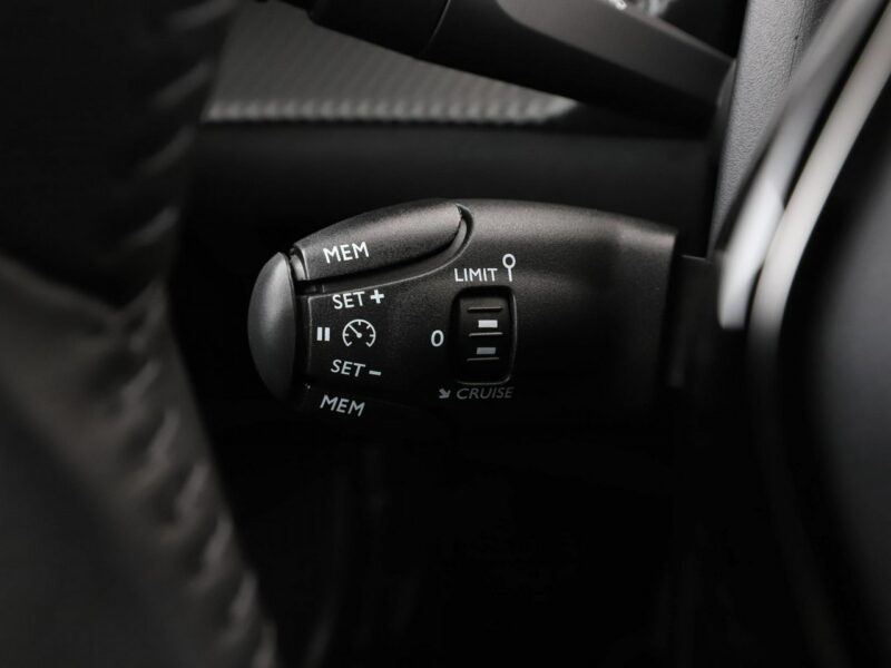 Peugeot 2008 Sport full LED navi klima auto kamery virtual cocpit półskóra II (2019-)