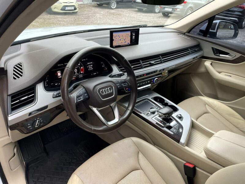 Audi Q7 7-Osobowa, 4x4, HAK, LED, Klima, Navi, Tempomat, Asystent, Wentyle,USB III (2015-)