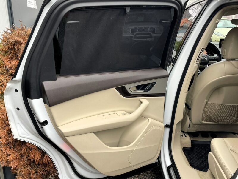 Audi Q7 7-Osobowa, 4x4, HAK, LED, Klima, Navi, Tempomat, Asystent, Wentyle,USB III (2015-)