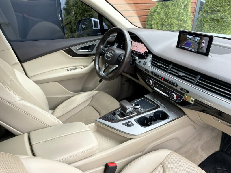 Audi Q7 7-Osobowa, 4x4, HAK, LED, Klima, Navi, Tempomat, Asystent, Wentyle,USB III (2015-)
