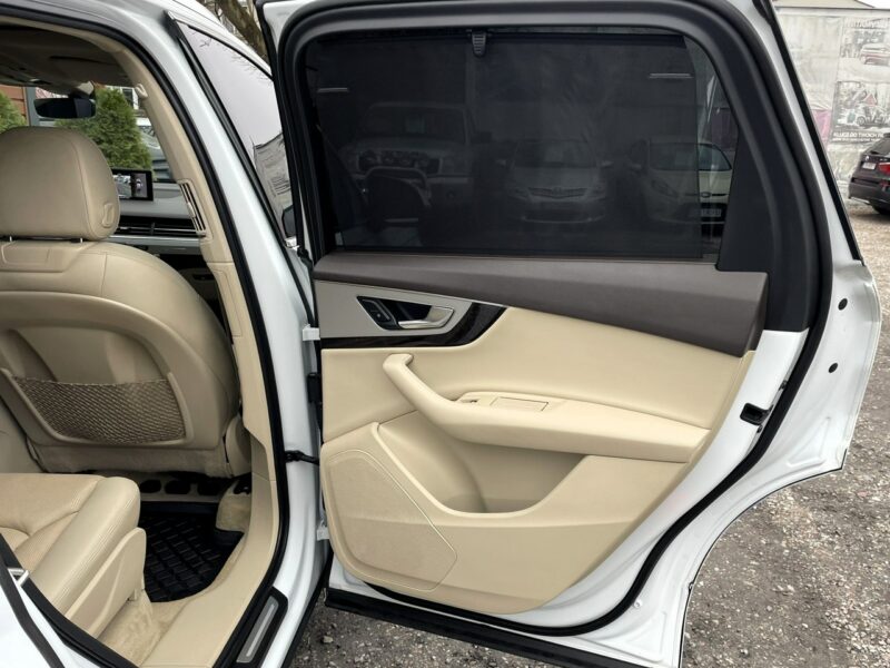 Audi Q7 7-Osobowa, 4x4, HAK, LED, Klima, Navi, Tempomat, Asystent, Wentyle,USB III (2015-)