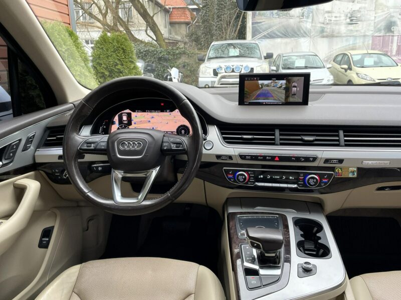 Audi Q7 7-Osobowa, 4x4, HAK, LED, Klima, Navi, Tempomat, Asystent, Wentyle,USB III (2015-)