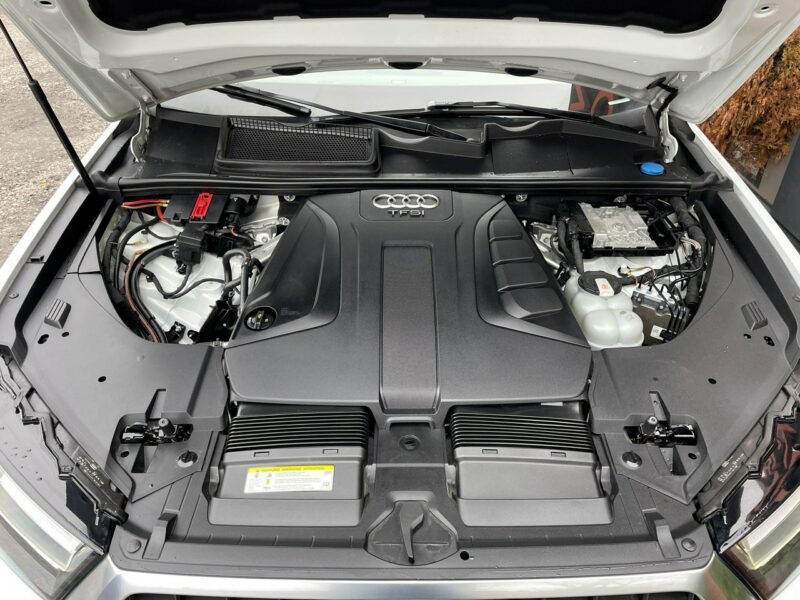 Audi Q7 7-Osobowa, 4x4, HAK, LED, Klima, Navi, Tempomat, Asystent, Wentyle,USB III (2015-)