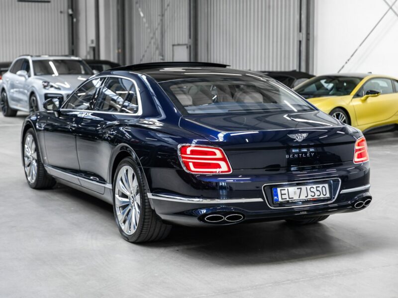 Bentley Continental Flying Spur V8. Gwarancja 04.2026. Bang & Olufsen. Head-Up. Masaże.