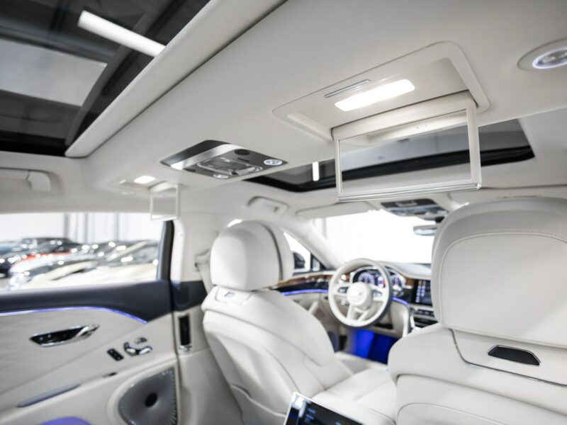 Bentley Continental Flying Spur V8. Gwarancja 04.2026. Bang & Olufsen. Head-Up. Masaże.