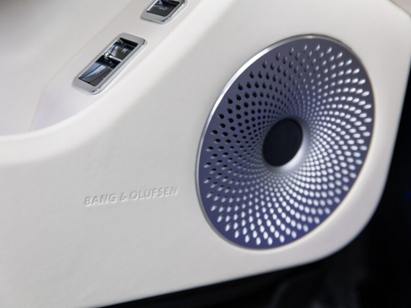 Bentley Continental Flying Spur V8. Gwarancja 04.2026. Bang & Olufsen. Head-Up. Masaże.