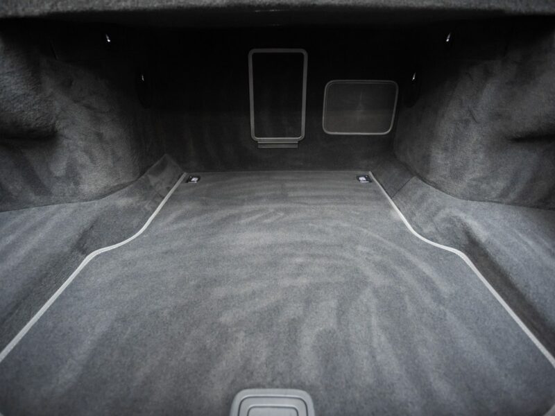 Bentley Continental Flying Spur V8. Gwarancja 04.2026. Bang & Olufsen. Head-Up. Masaże.