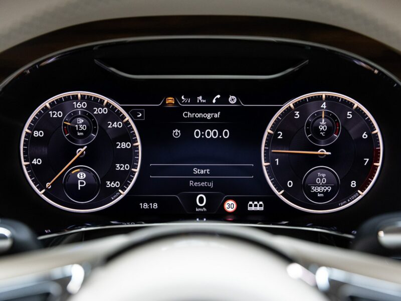 Bentley Continental Flying Spur V8. Gwarancja 04.2026. Bang & Olufsen. Head-Up. Masaże.