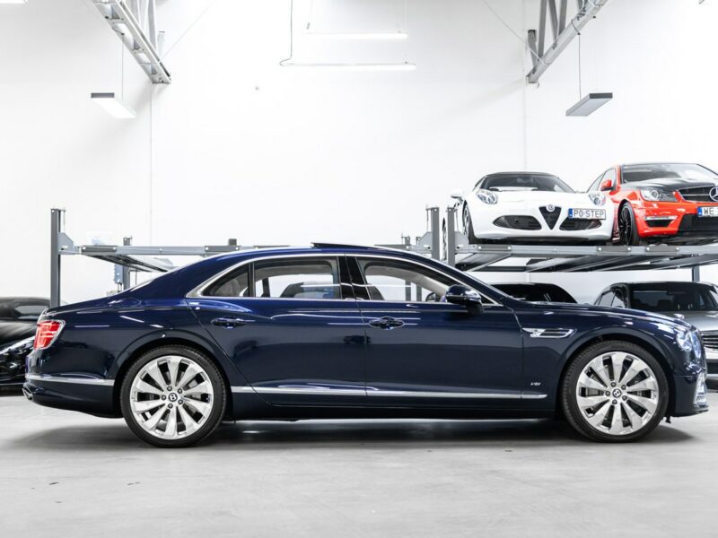 Bentley Continental Flying Spur V8. Gwarancja 04.2026. Bang & Olufsen. Head-Up. Masaże.