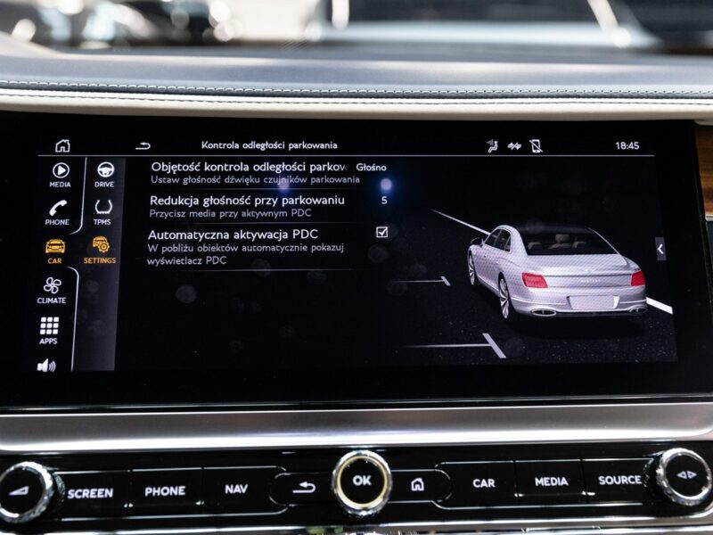 Bentley Continental Flying Spur V8. Gwarancja 04.2026. Bang & Olufsen. Head-Up. Masaże.