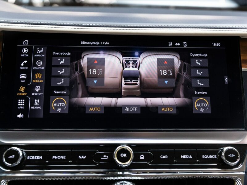 Bentley Continental Flying Spur V8. Gwarancja 04.2026. Bang & Olufsen. Head-Up. Masaże.