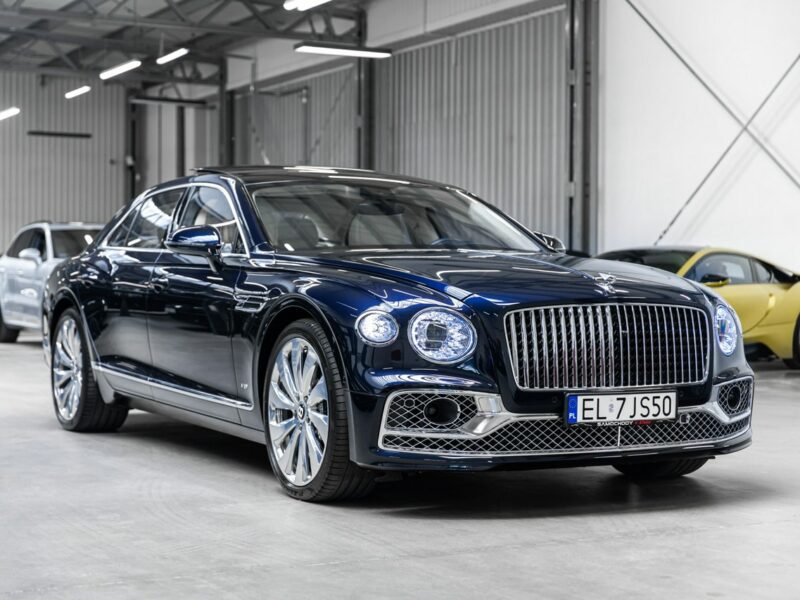 Bentley Continental Flying Spur V8. Gwarancja 04.2026. Bang & Olufsen. Head-Up. Masaże.