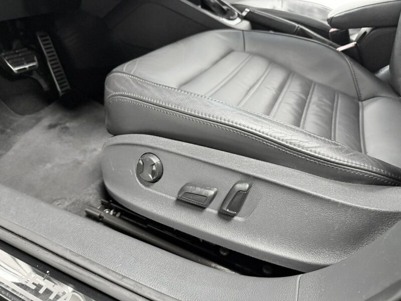 Volkswagen Jetta 1.4 TSI 150KM*DSG*BOSE*Navi*BiXenon*HIGHLINE*Klimatronic*Kamer*Łopatki A6 (2010-)