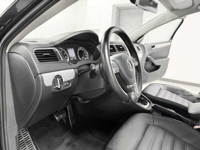 Volkswagen Jetta 1.4 TSI 150KM*DSG*BOSE*Navi*BiXenon*HIGHLINE*Klimatronic*Kamer*Łopatki A6 (2010-)