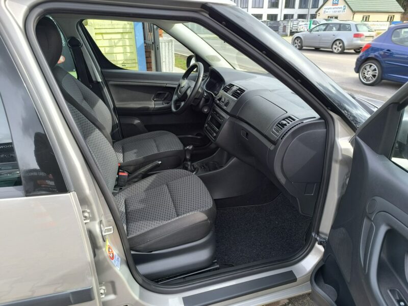 Škoda Roomster 1.2i Turbo 90KM Klimatyzacja I (2006-)