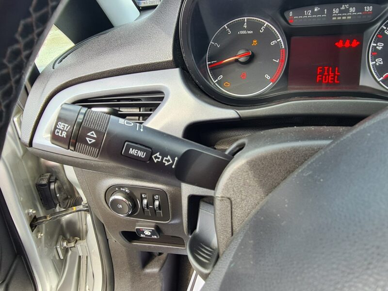 Opel Corsa Salon PL GAZ Navi Klimatyzacja PDC Tempomat Komputer Zadbana E (2014-)