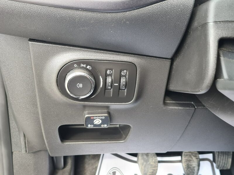 Opel Corsa Salon PL GAZ Navi Klimatyzacja PDC Tempomat Komputer Zadbana E (2014-)
