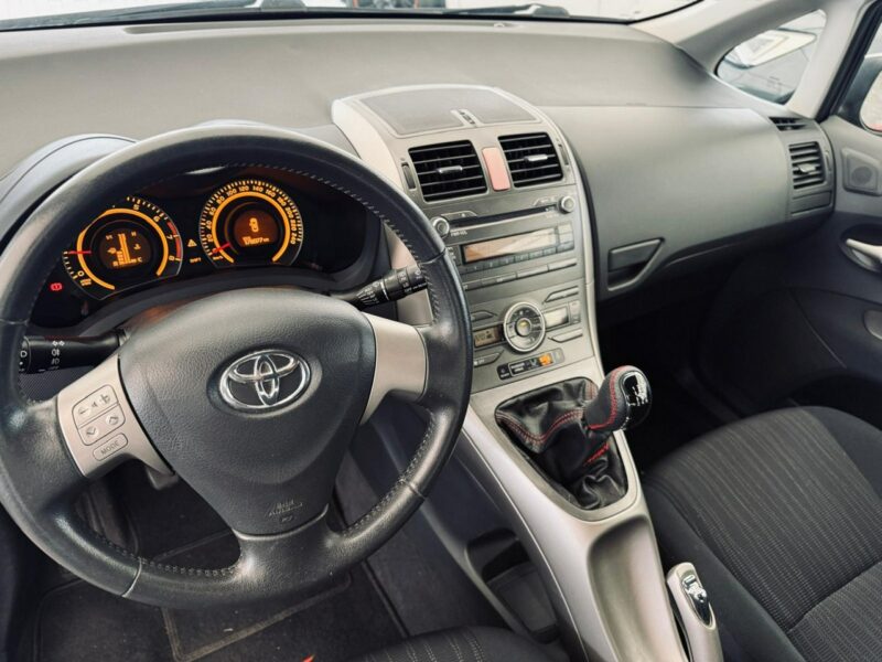 Toyota Auris 1.4 Benzyna + GAZ* 97 KM* Zarejestrowana* I (2006-2012)