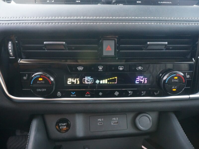 Nissan X-Trail 1.5 VC-T/158 KM E-Power Tekna E-4ORCE Fvat 23% Salon PL PY21654 III (2014-2021)