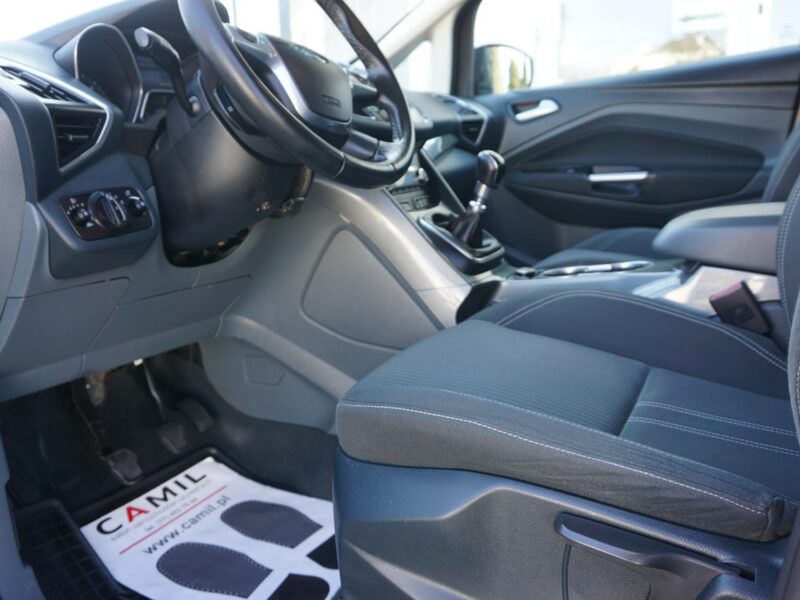Ford Grand C-MAX w bardzo dobrym stanie technicznym i wizualnym, rok gwarancji w cenie,