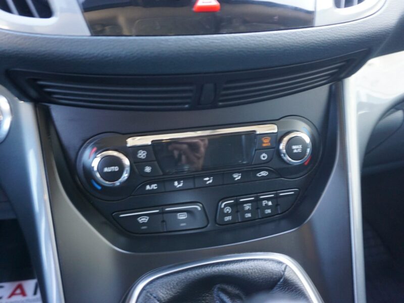 Ford Grand C-MAX w bardzo dobrym stanie technicznym i wizualnym, rok gwarancji w cenie,