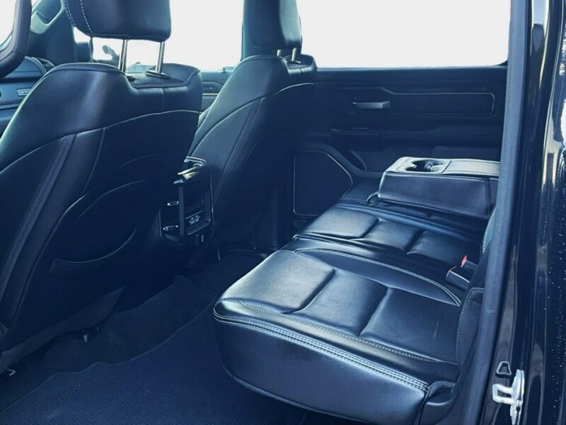 Dodge RAM Sport Kam360 Wentyle Panorama Radar Harman/Kardon IV (2009-2018)